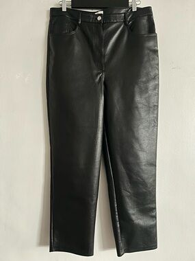 Wilfred Black and White Care Label Close-Up